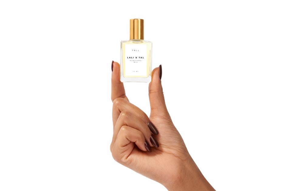 Small-batch, handmade perfume oils inspired by nature and the changing seasons. Four scents designed to shift with mood, weather, and time of year.